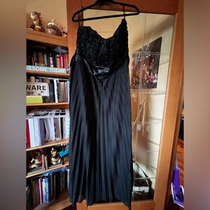 Strapless, black maxi dress formal​